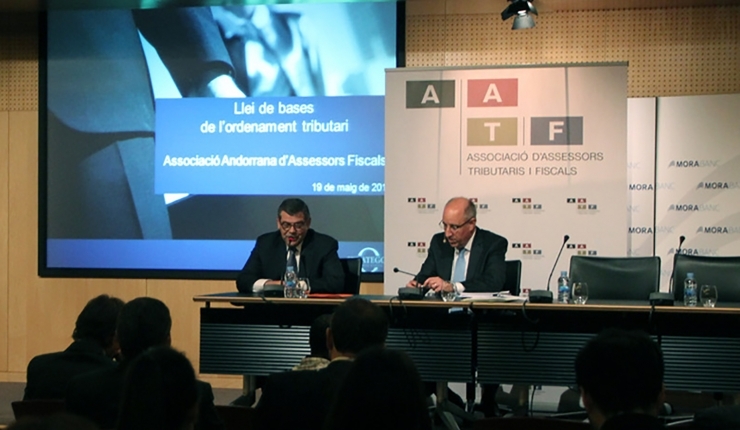 El president de l'Associació d'Assessors Tributaris i Fiscals d'Andorra (AATF), Joan Oliver, i el tresorer Jean-Michel Rascagneres.
 